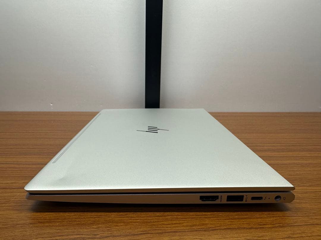 2.HP Elitebook 630 G9 12世代 i5 8/256Gb