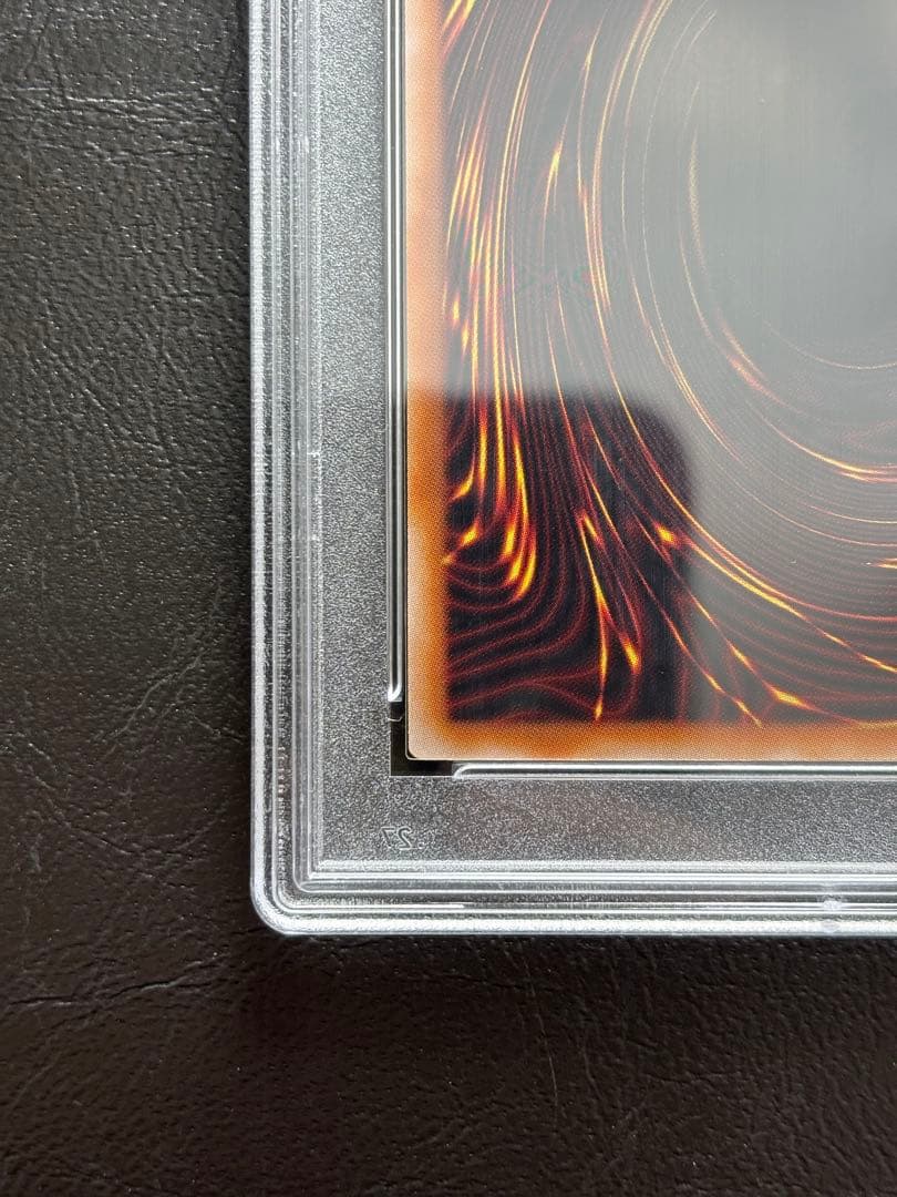 【PSA9】結束と絆の魔導師 25th 緑背景 QCSE DUNE-JP000