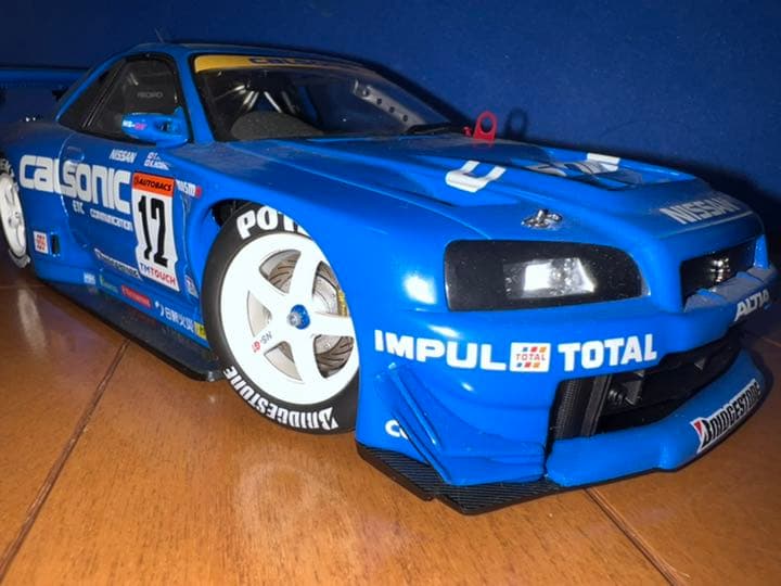 オートアート1/18日産スカイラインGTR