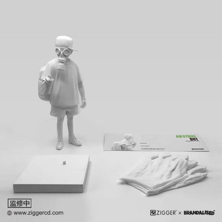 エア・ストライク・ボーイ　バンクシー　フィギュア　アートトイ//ZIGGER