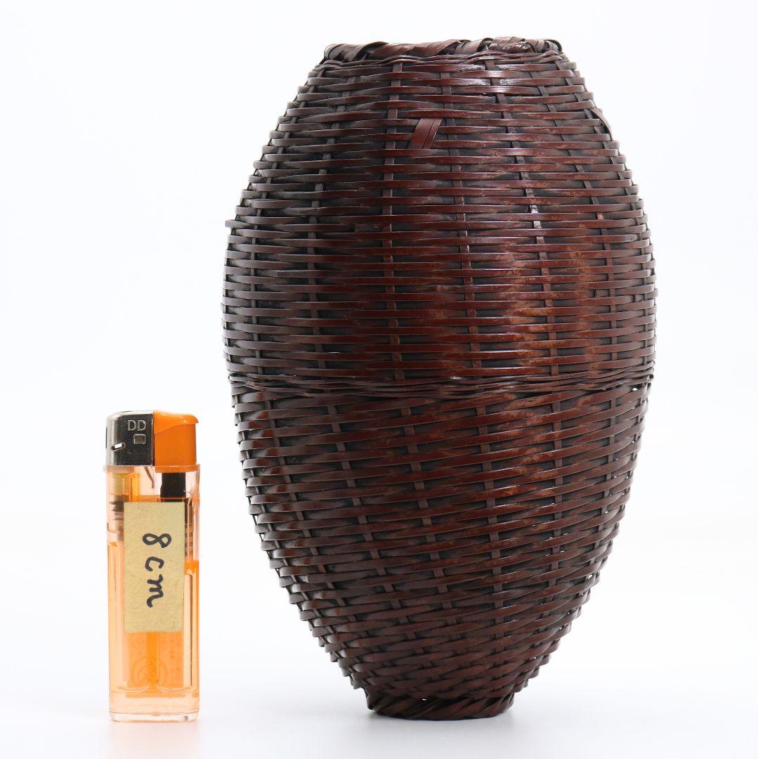 田辺竹雲斎作 壷形 掛花籠 古竹細工 共箱共布　rV750　DD