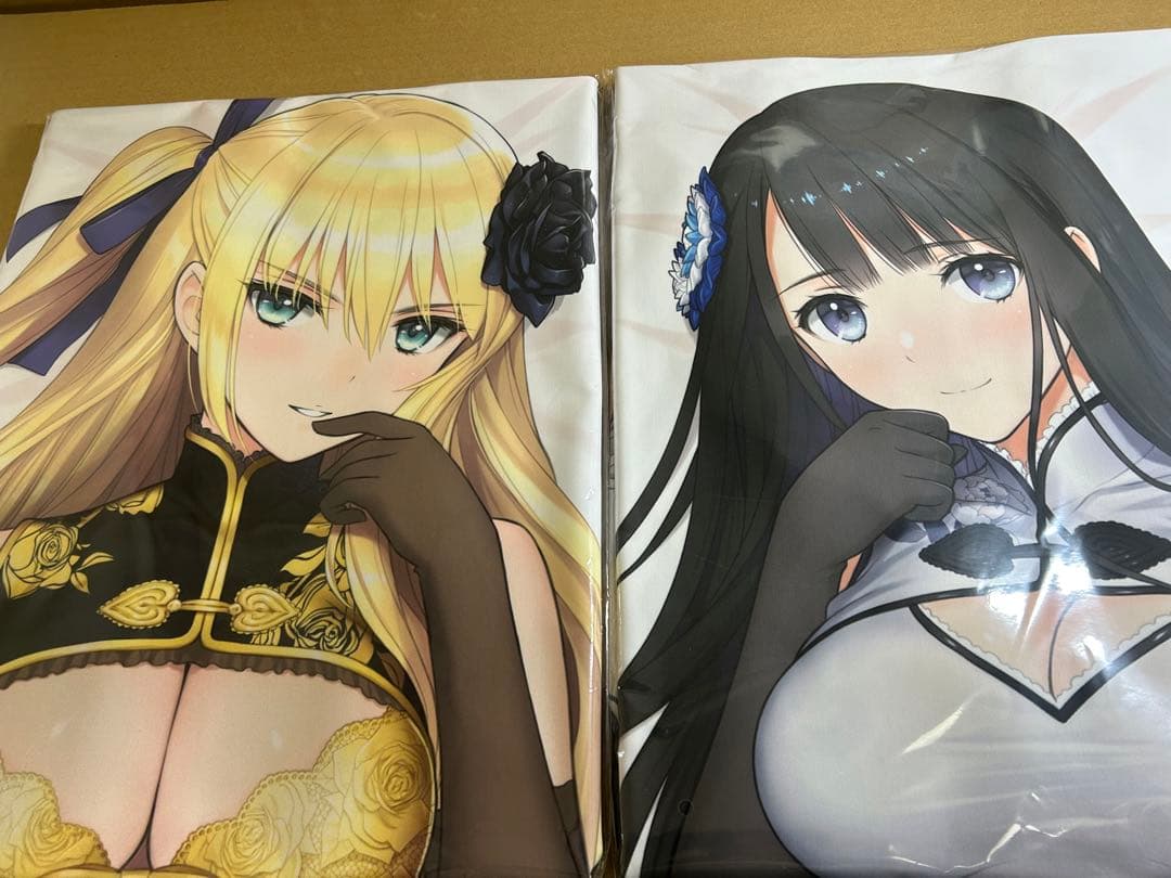 【正規品】抱き枕カバー２種　金蓮　瓶児　tony　T2 ART WORKS