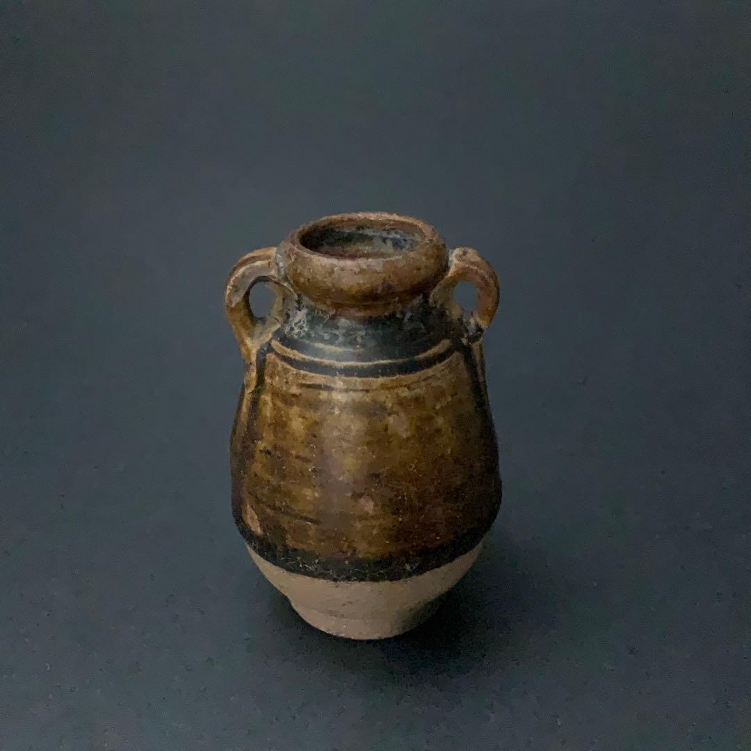 褐釉双耳小壺　タイ　アンティーク　骨董　スコタイ　R1394ダM