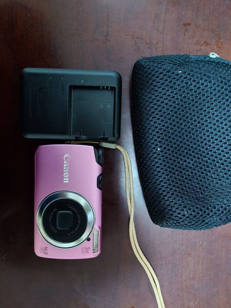 Canon コンデジカメラ COOLPIX A3300 ピンク本体と充電器のみ