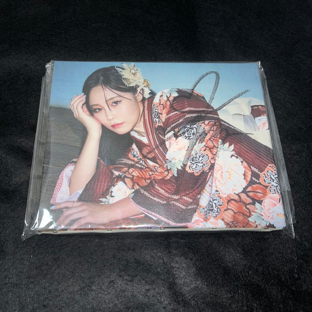 鷲尾伶菜さんの伶みくじ2025 S賞 キャンバスアート 着物 直筆サイン入り