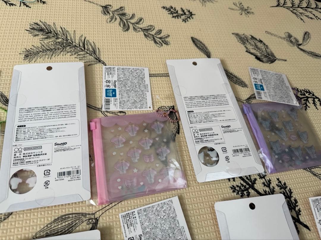 【完全正規品】ボンボンドロップシール　サンリオmini デコパーツ６種セット