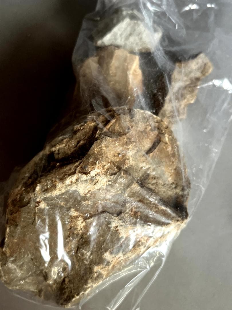 ■敦煌 月牙泉の水 鳴沙山の砂 桂林郊外の畠脇より採収 雲南省 石林の石 中国■