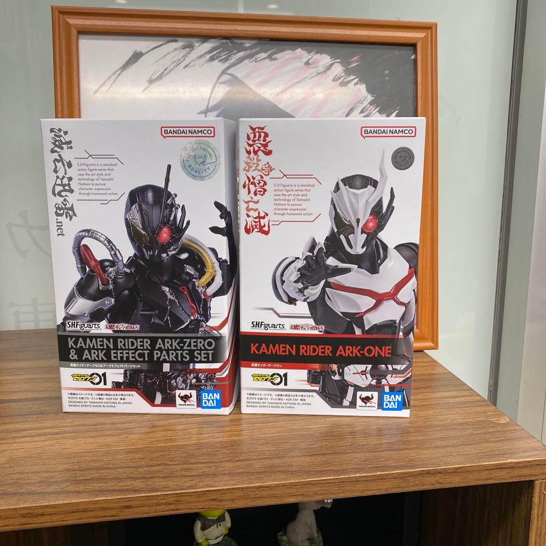 S.H.Figuarts 仮面ライダーアークゼロ & アークワン