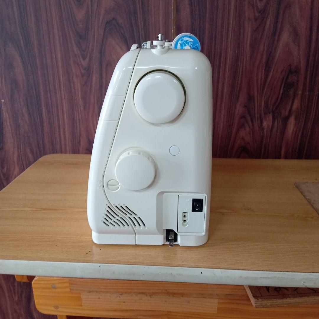 ジャノメ電子ミシン本体　分解メンテナンス済み　フットコントローラー付き