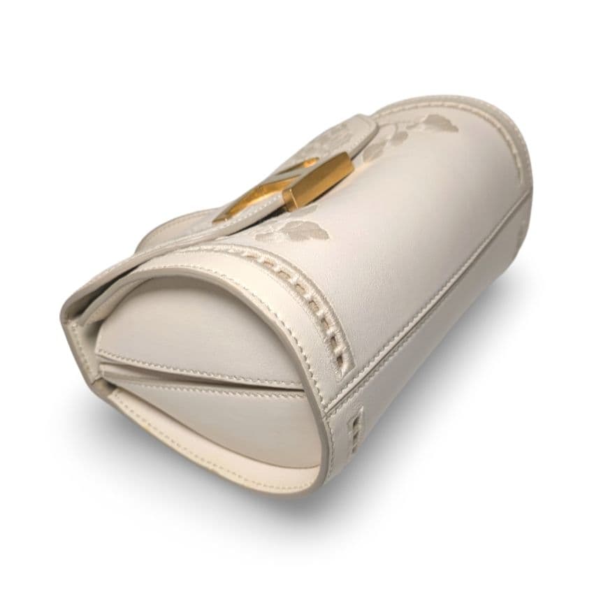 【極美品】TOD'Sトッズ Tタイムレス　アイボリー レザー ショルダーバッグ