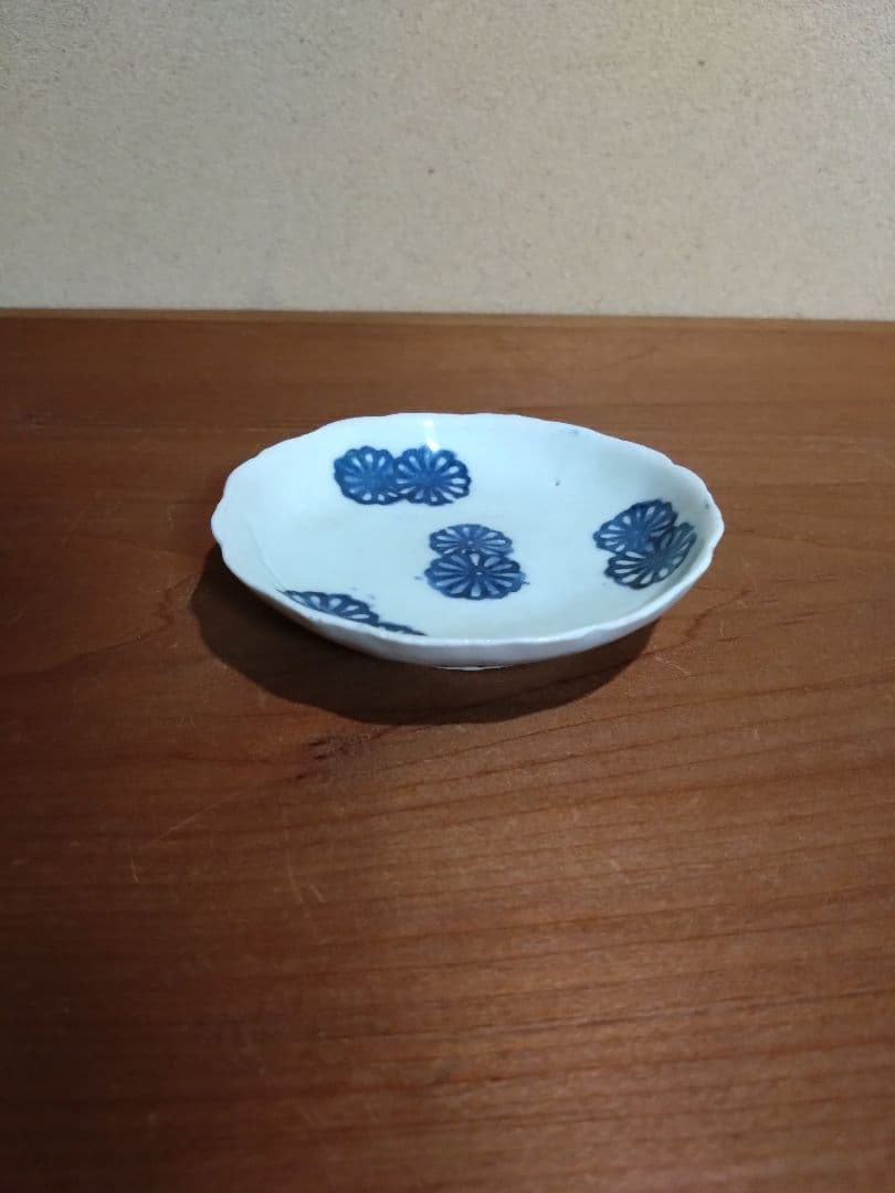 古伊万里 蒟蒻印判 花紋 輪花平盃 小皿