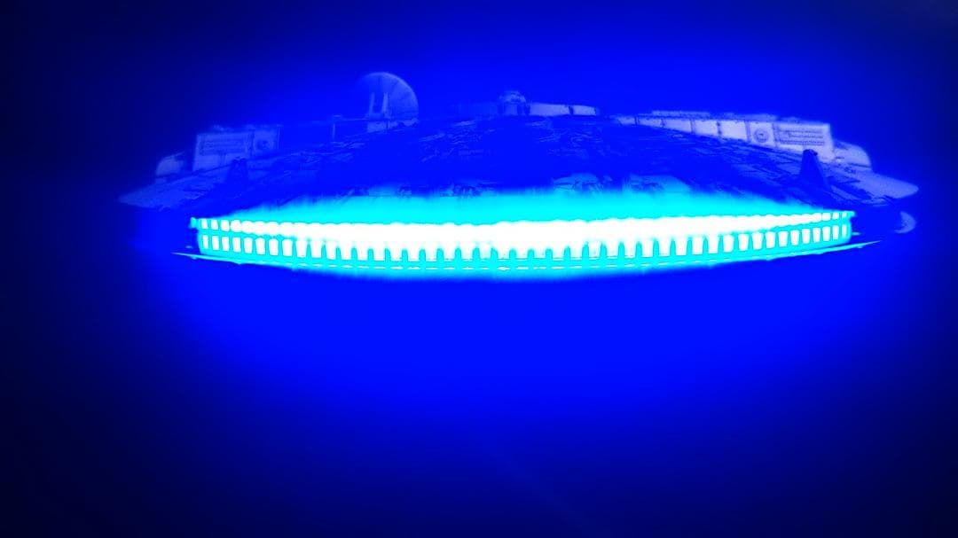 1/144 電飾改修 ミレニアムファルコン 塗装済完成品　 スターウォーズ