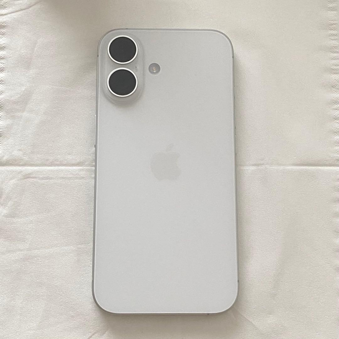 iPhone16 128GB ホワイト　本体
