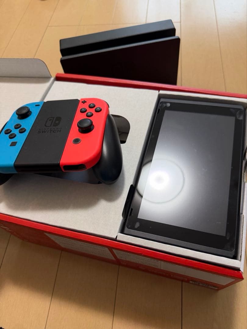 【美品】Nintendo Switch 本体+桃鉄ワールドセット