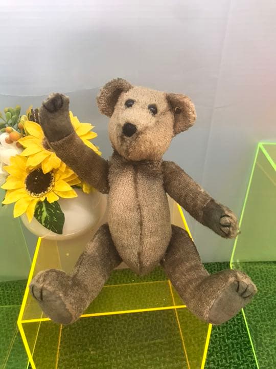 希少な年代物のアンティークテディベア　steiff社