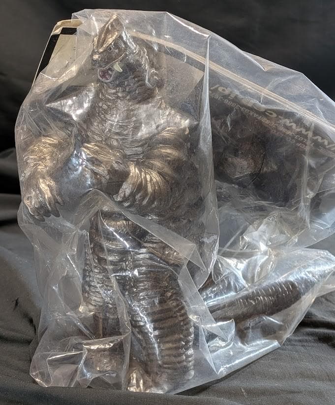 レッドキング二代目（CCP）ガンメタリックver. 500個限定ソフビ未開封