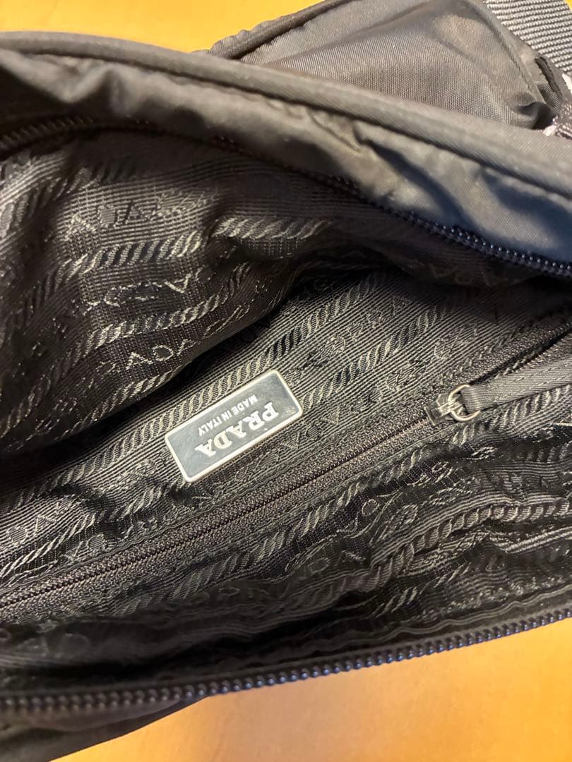 訳あり　PRADA ショルダーバッグ