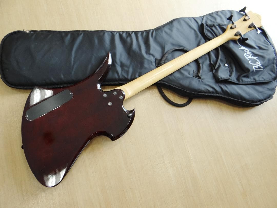 B.C.Rich MOCKINGBIRD BASS モッキンバードベース