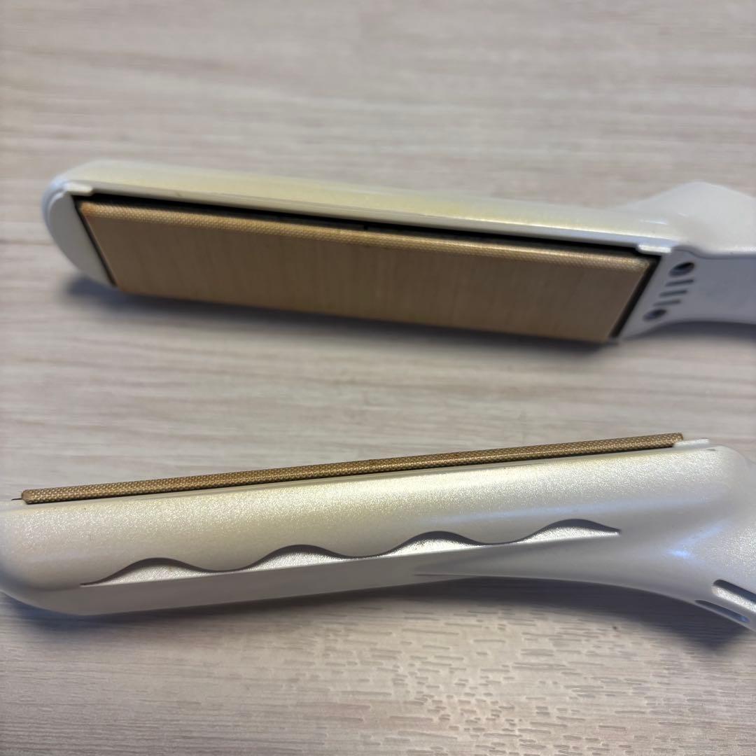 KINUJO　絹女　ストレートヘアアイロン　LM125