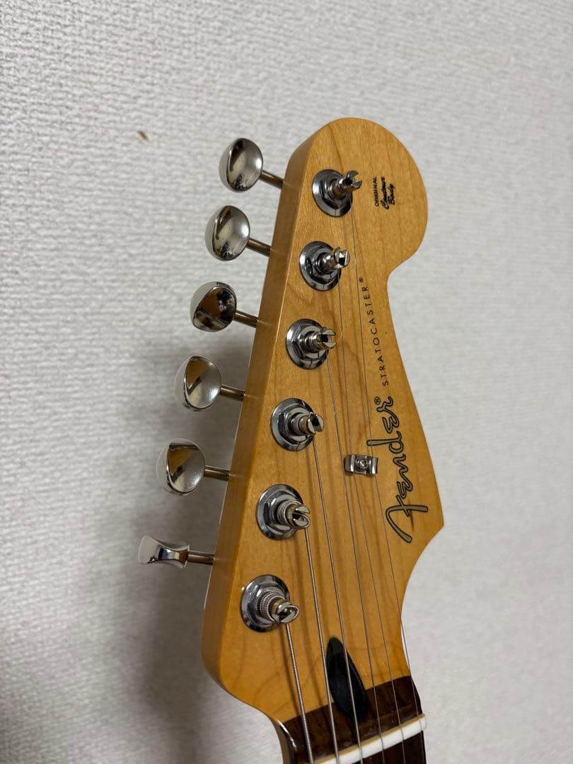 ギター Fender Player II Stratocaster Coral Red