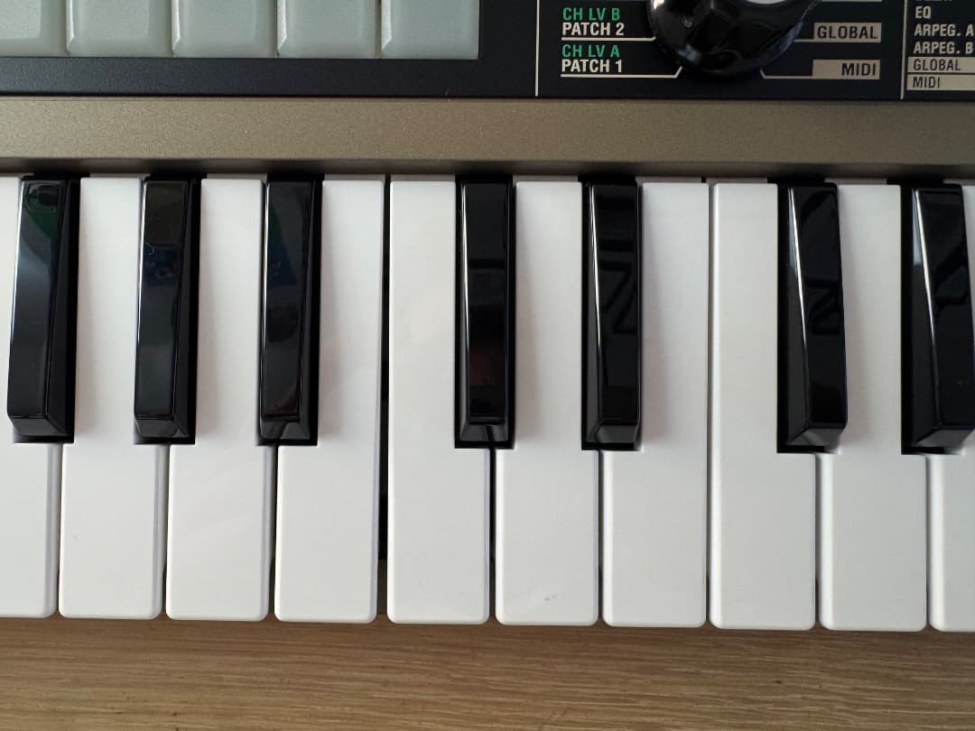 KORG microKORG シンセサイザー