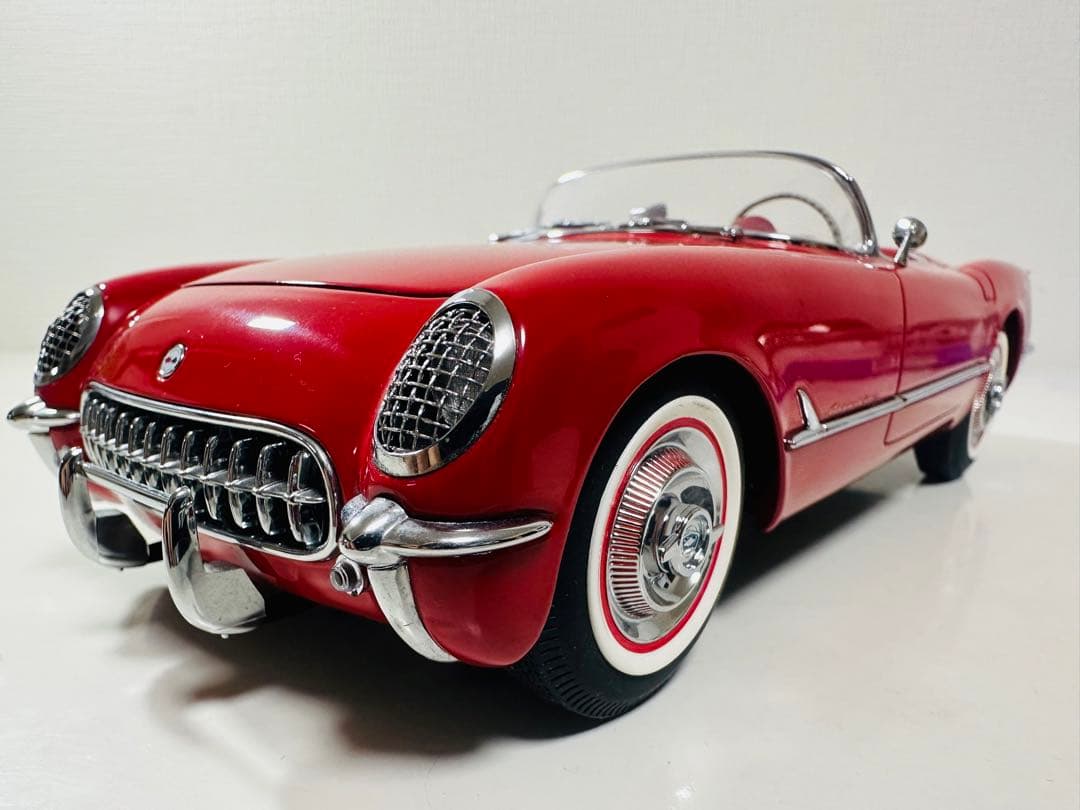 Aaオートアート/'54Chevyシボレー Corvetteコルベット 1/18