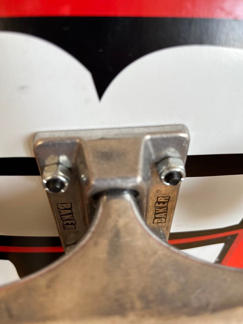 BAKER スケートボード 8.0インチ レッド ホワイト レンチおまけ付き