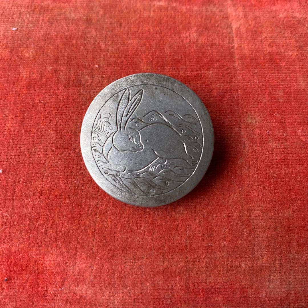 金工 波うさぎ 前金具 目貫