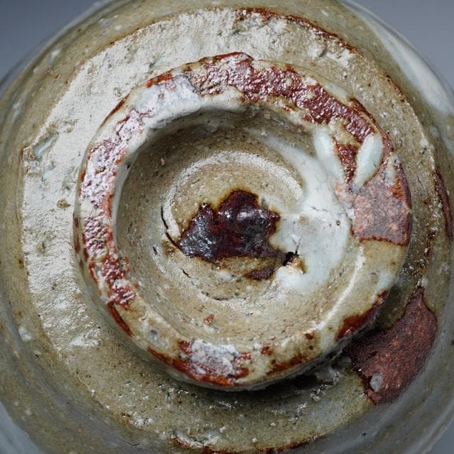 岸本謙仁　刷毛目茶碗　共箱　茶道具　鑑賞陶器　抹茶碗