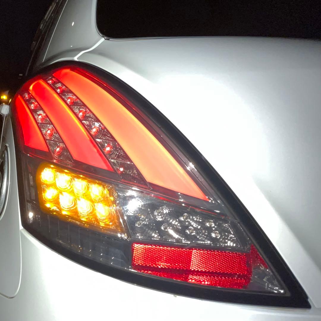 g*7様 zc32s スイスポLEDテールランプ スモーク 2個セット　(中古)