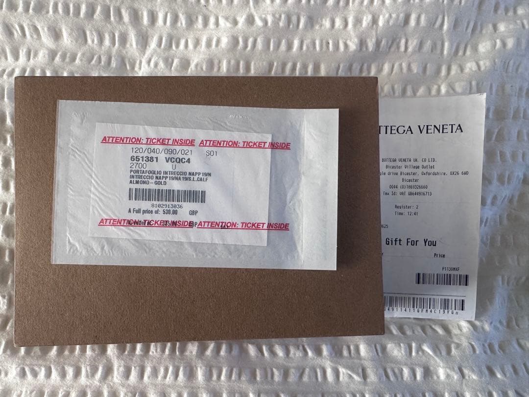 【新品未使用】ボッテガヴェネタBOTTEGA VENETAカセット 二つ折り財布