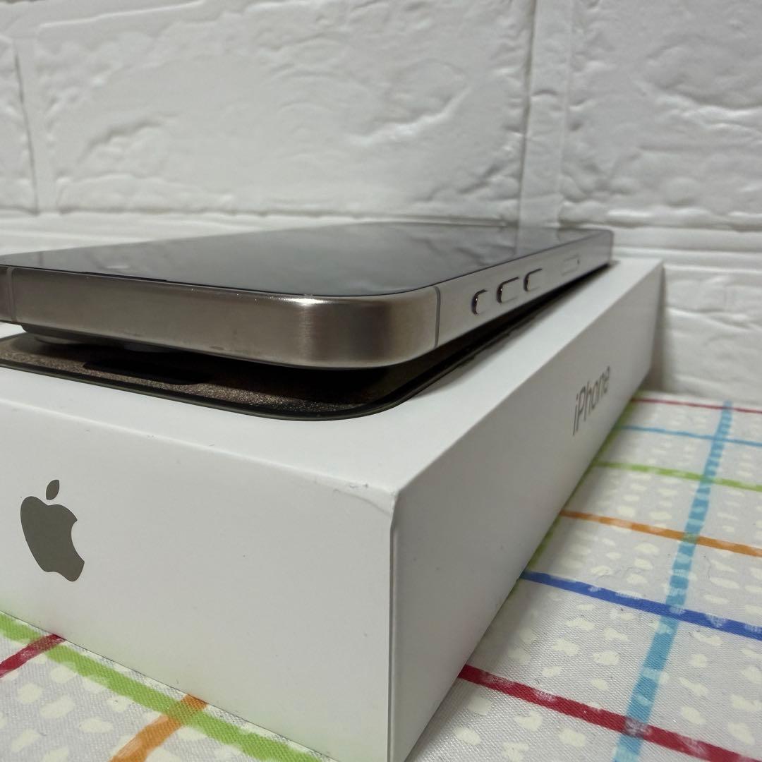 iPhone15Pro 256GB SIMフリー ナチュラルチタニウム