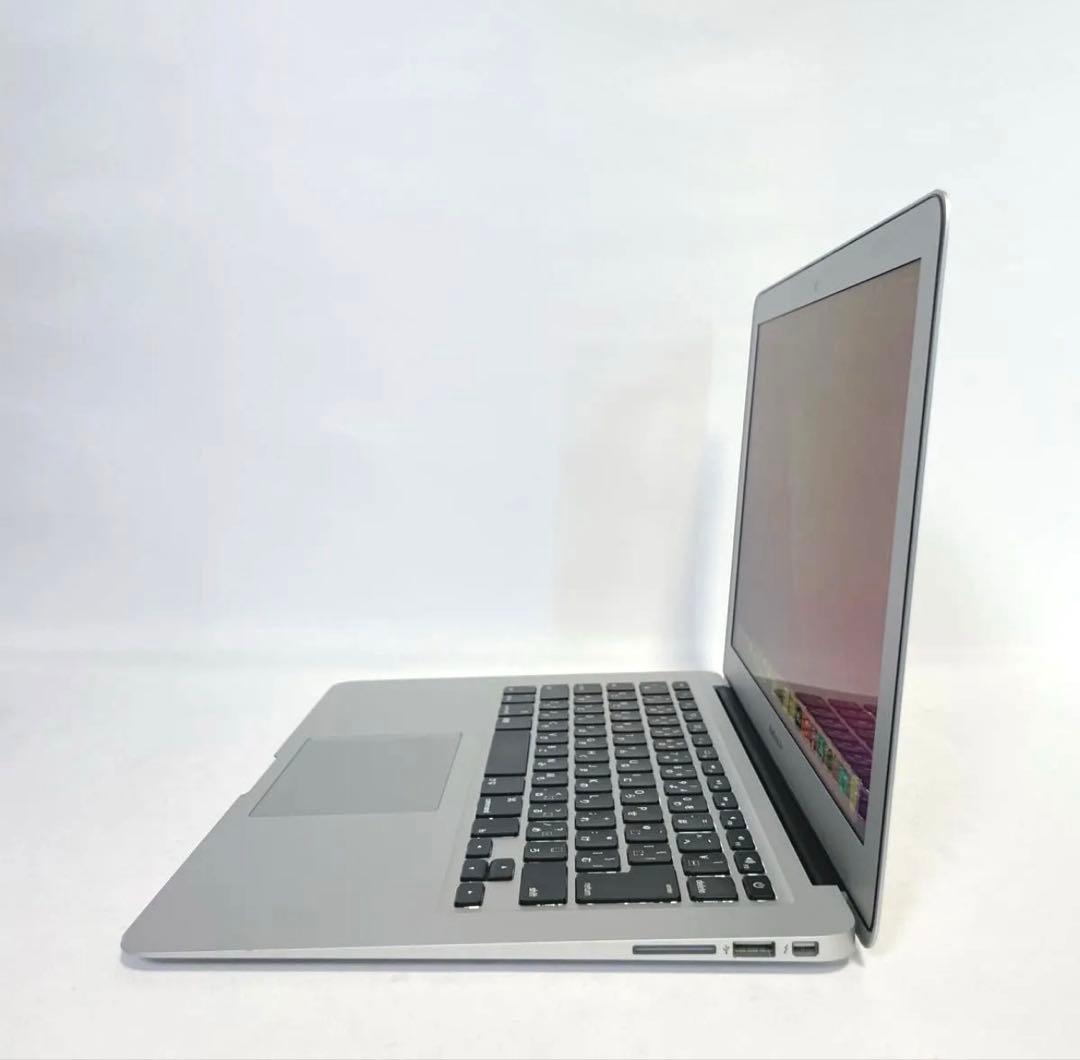 【極美品】MacBook Air 2015 シルバー SSD128GB 充電器付