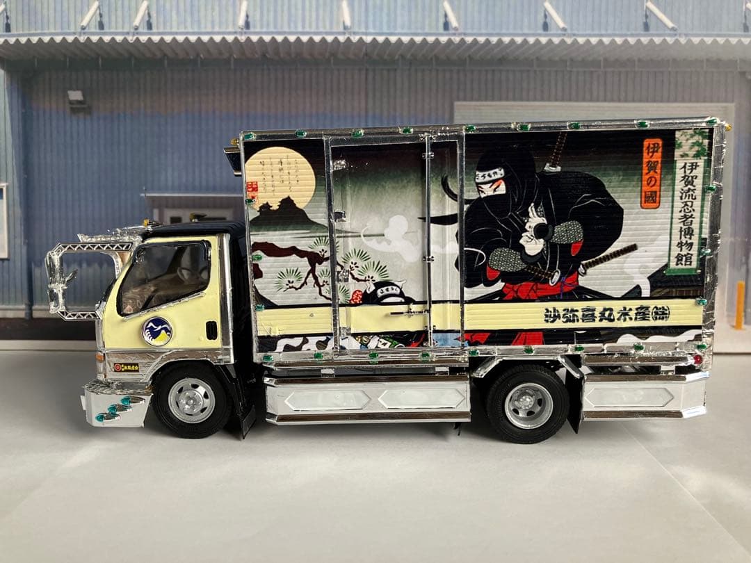 アオシマ　デコトラ風神.雷神キャンター自作改造品