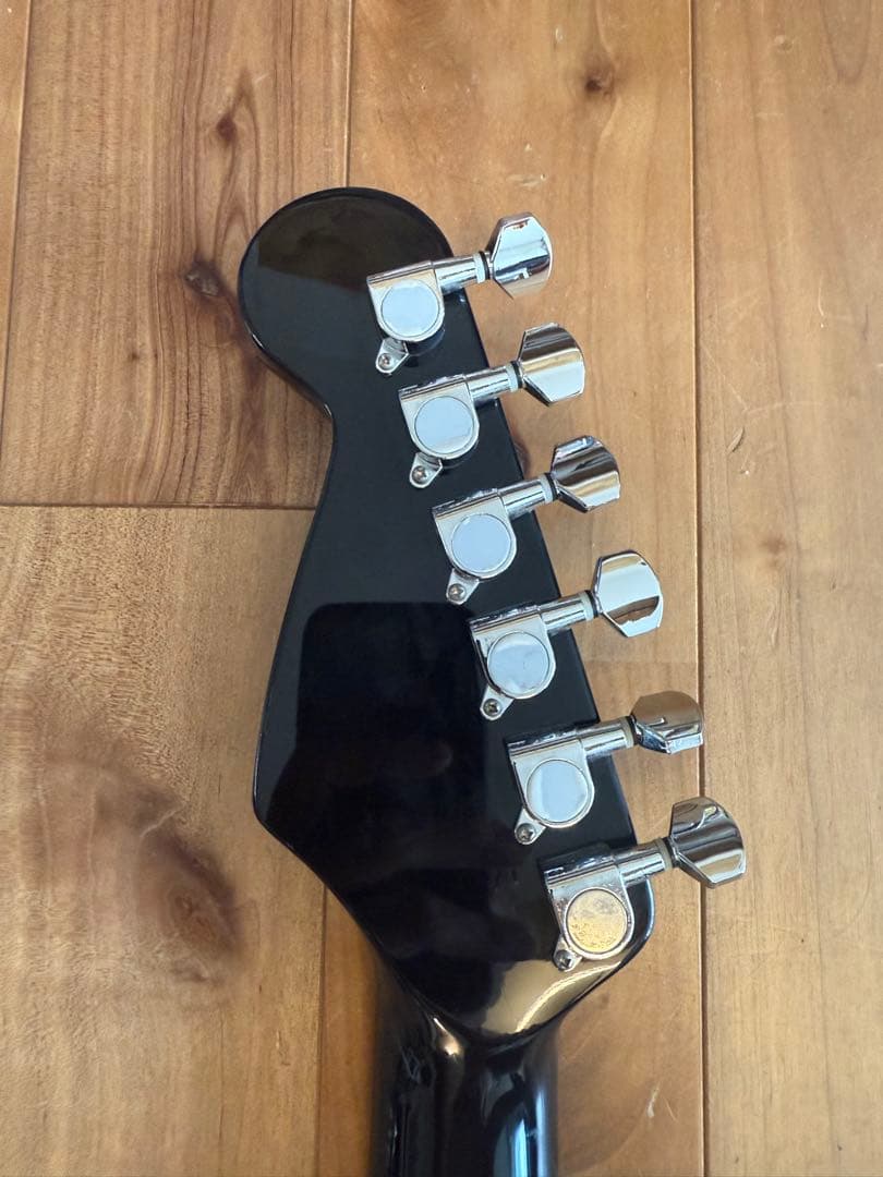 Triumph SONIC MASTER トライアンフ ストラト エレキギター