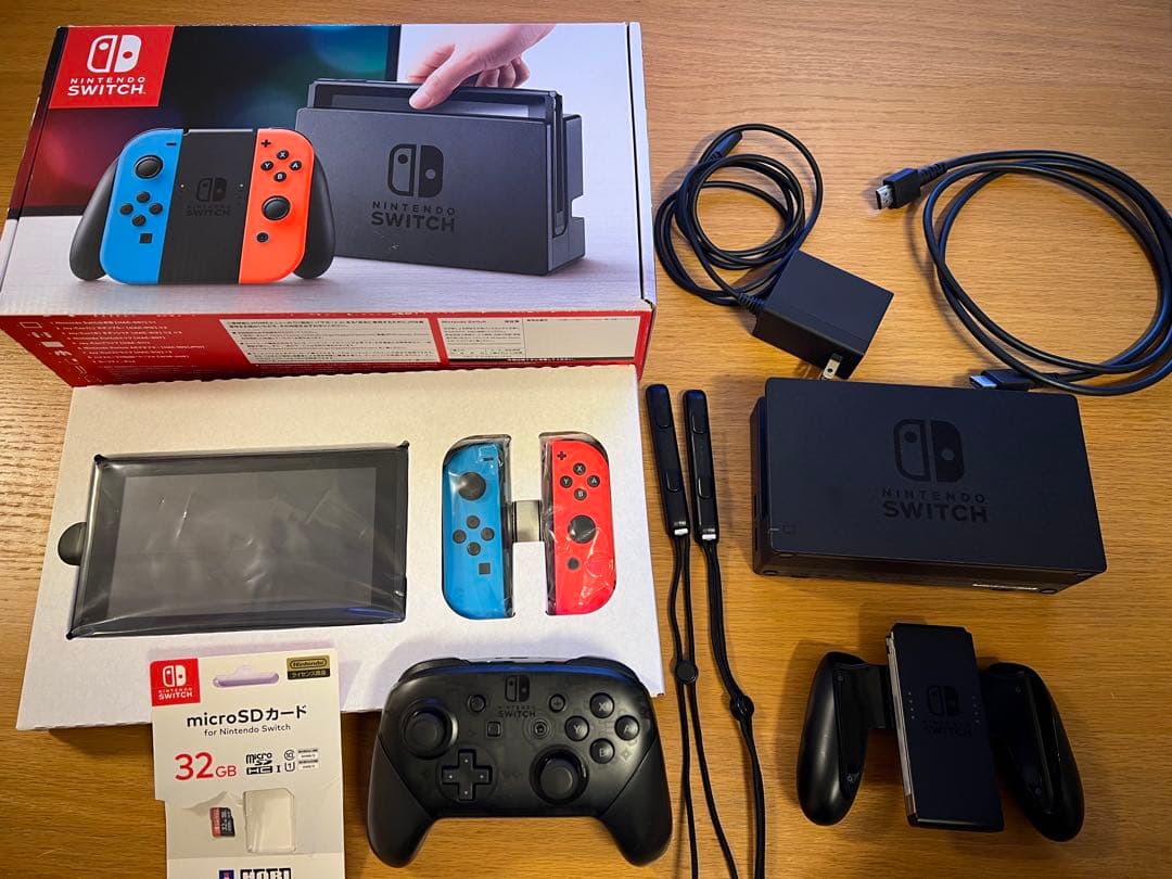 Nintendo Switch ネオンブルーネオンレッド 32GB SDカード付