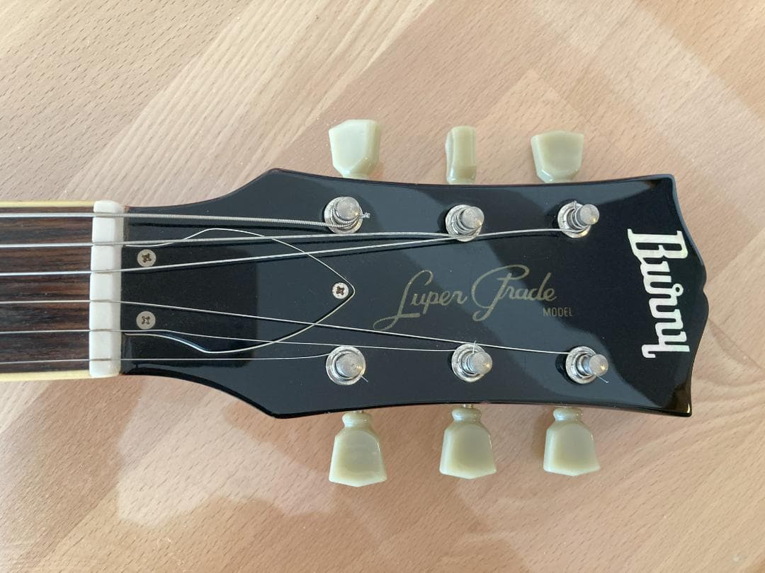 Bunny Super Grede SG　と　Boss　CH-1