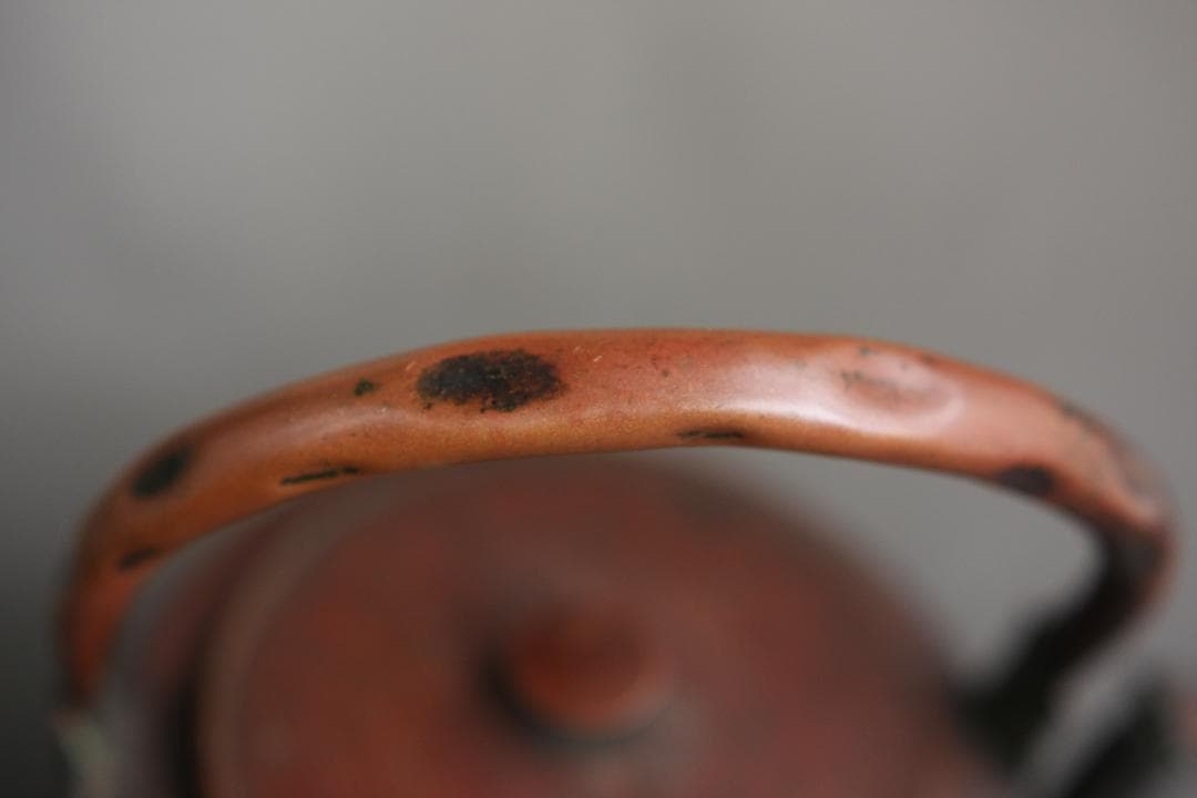 希少　槌目加工、打ち出し紋様入り銅製ヤカン　茶道　薬缶　やかん