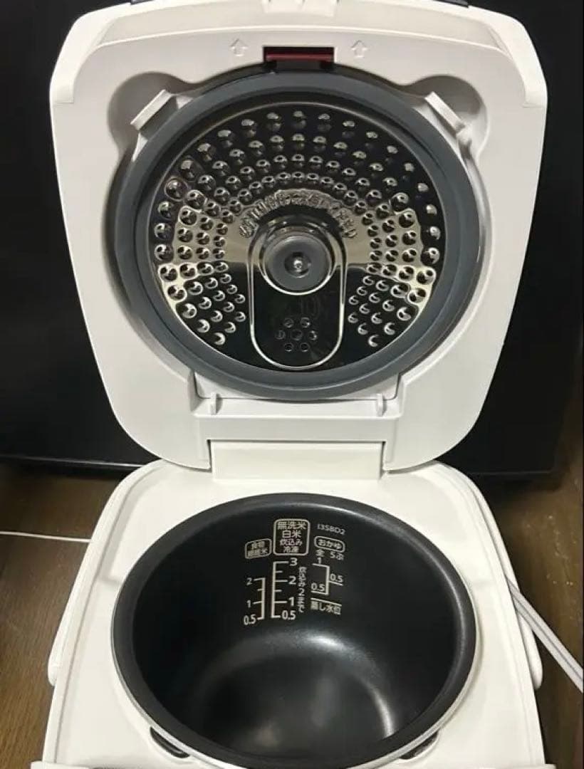 ★アイリスオーヤマ　炊飯器