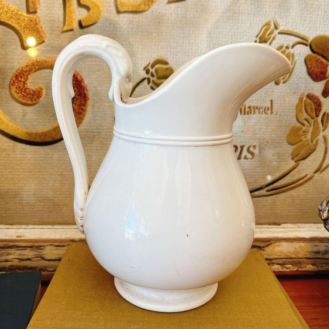 サルグミンヌsarreguemines 美しい白いピシェ