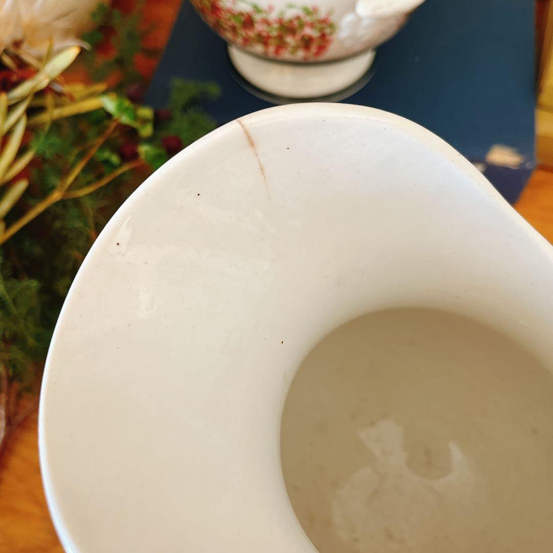 サルグミンヌsarreguemines 美しい白いピシェ