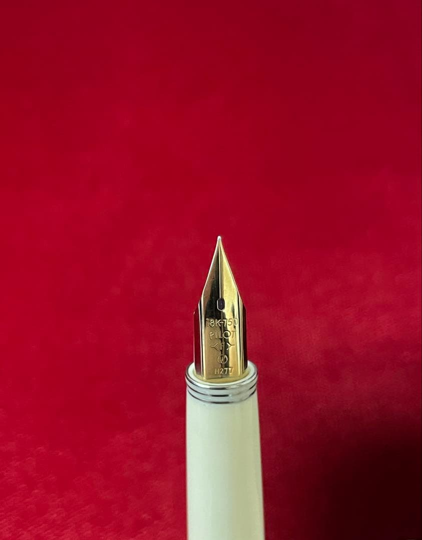 ⚪︎新品未使用　パイロット　レディ　18K　F　1977年製造　美品