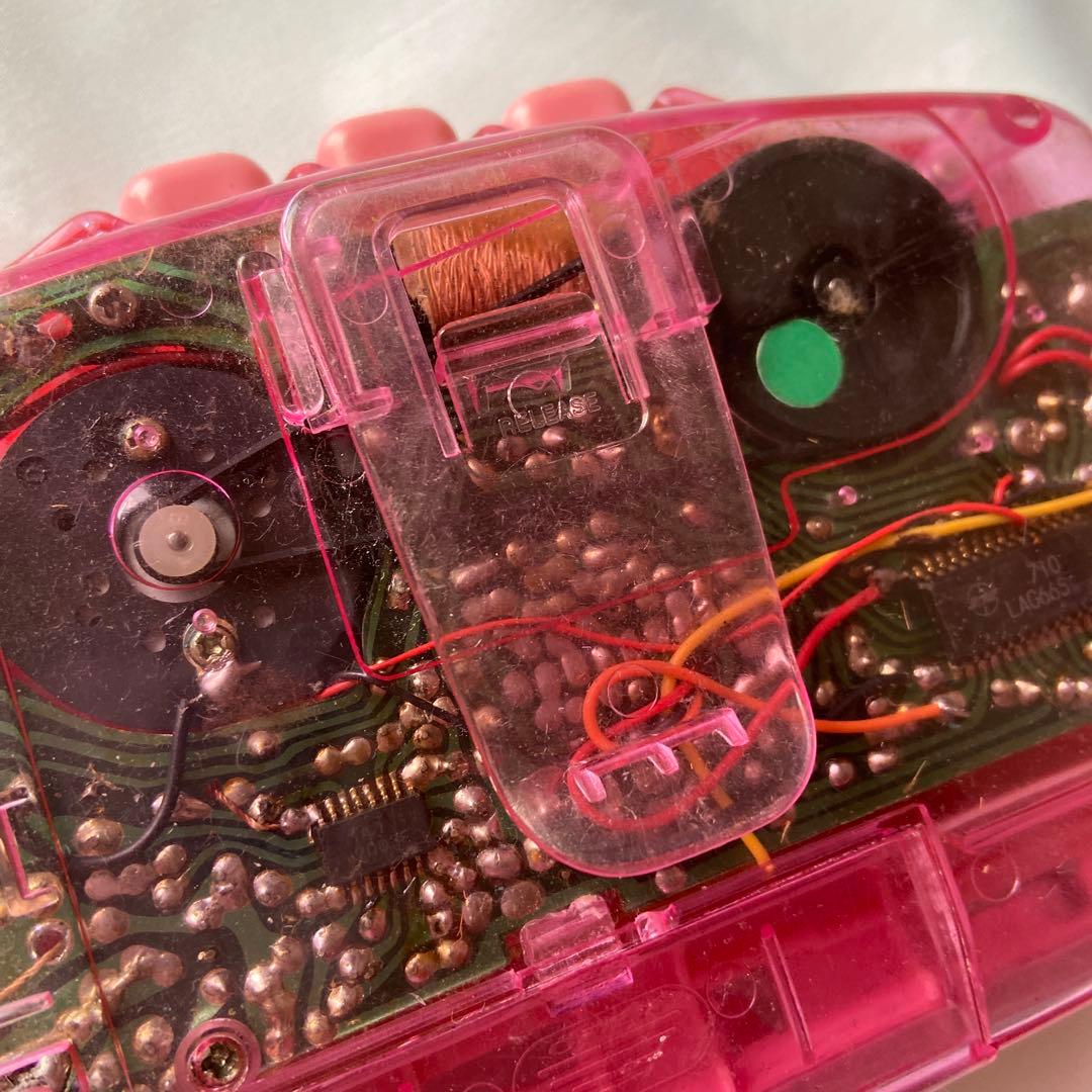 ★超レア★　ハローキティ 　スケルトンカセットプレーヤー ピンク　ウォークマン