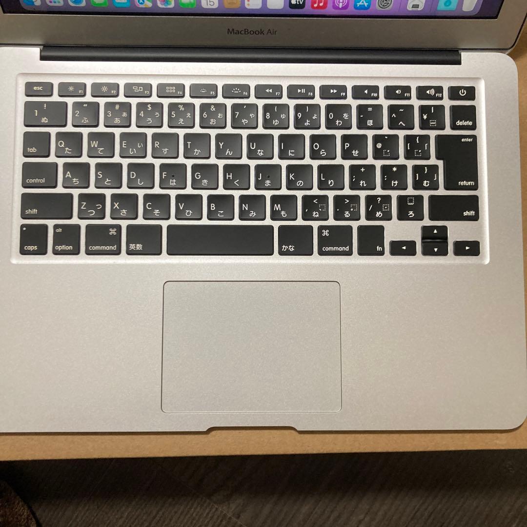 MacBook本体 Apple MacBook Air (Early 2015)
