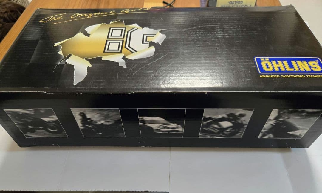 CB400SF用　ÖHLINS サスペンション 　レジェンドツイン