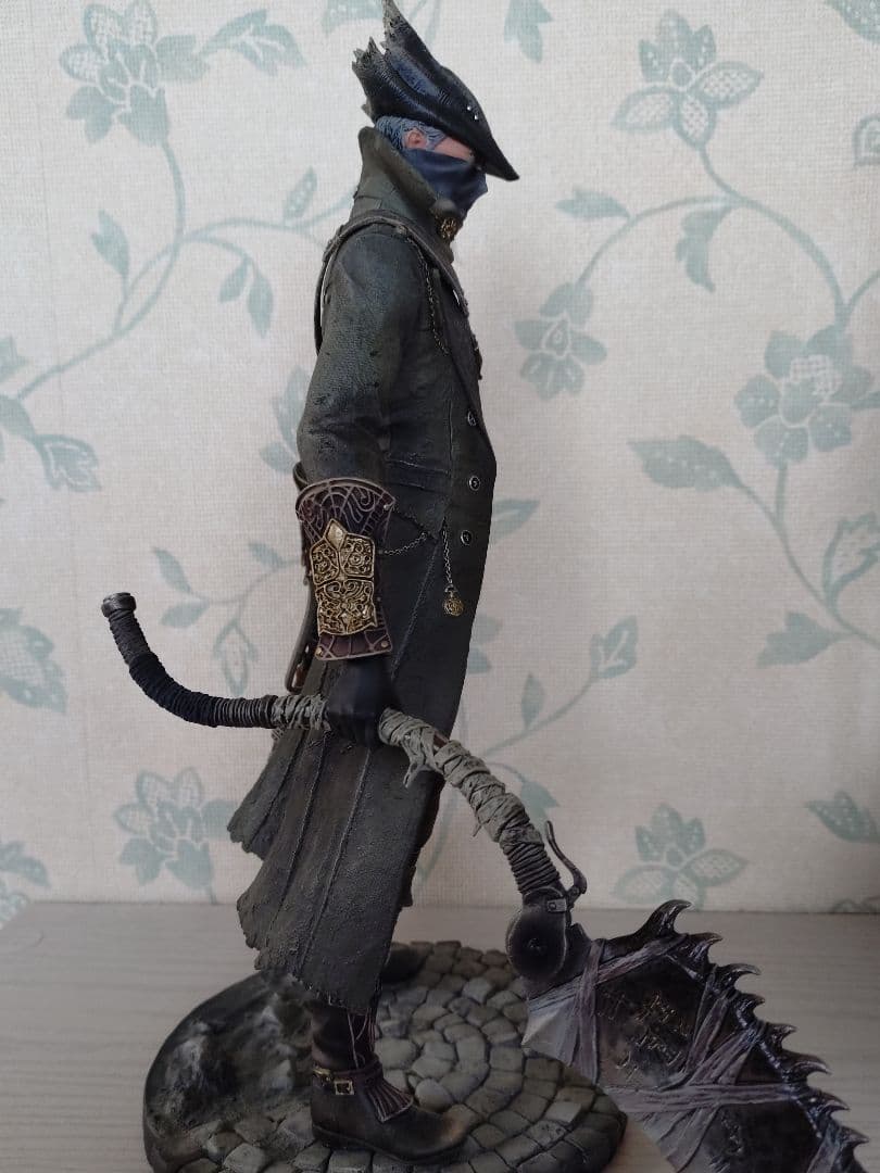 Gecco Bloodborne 狩人（ハンター）1/6スケール スタチュー