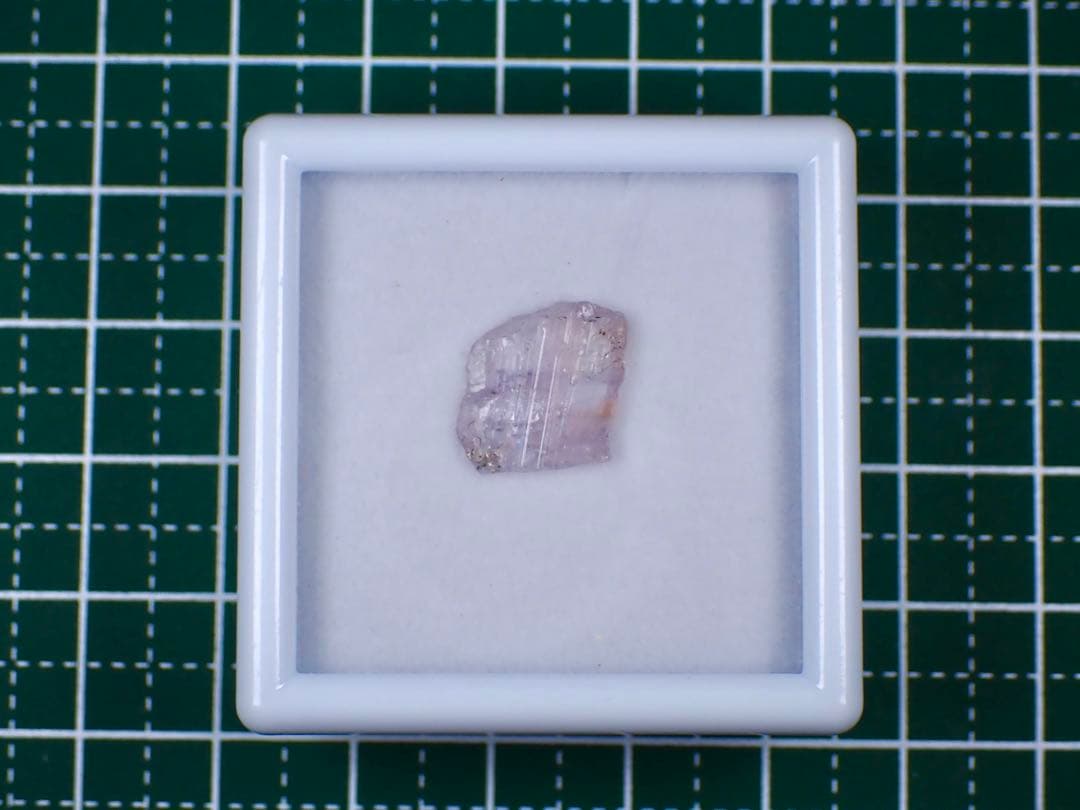 マグネシオアキシナイト(TL) タンザニア