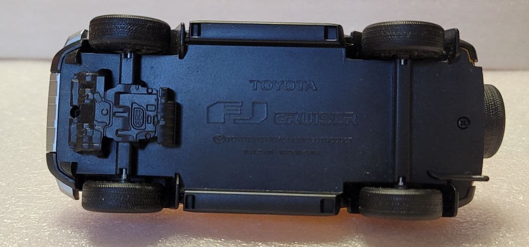 【全国送料無料】見本車 ディーラー トヨタ FJ クルーザー 1/30 ミニカー