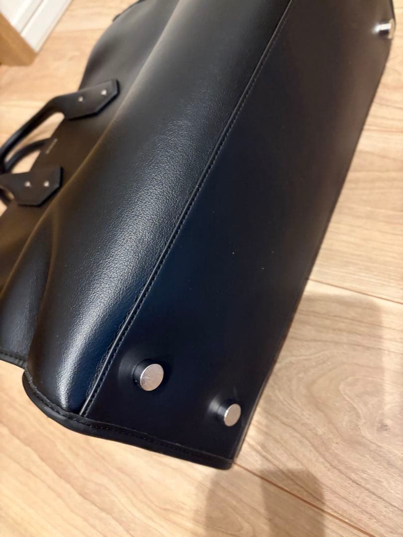 HUGO BOSS ブラックレザービジネスバッグ　トートバッグ　美品