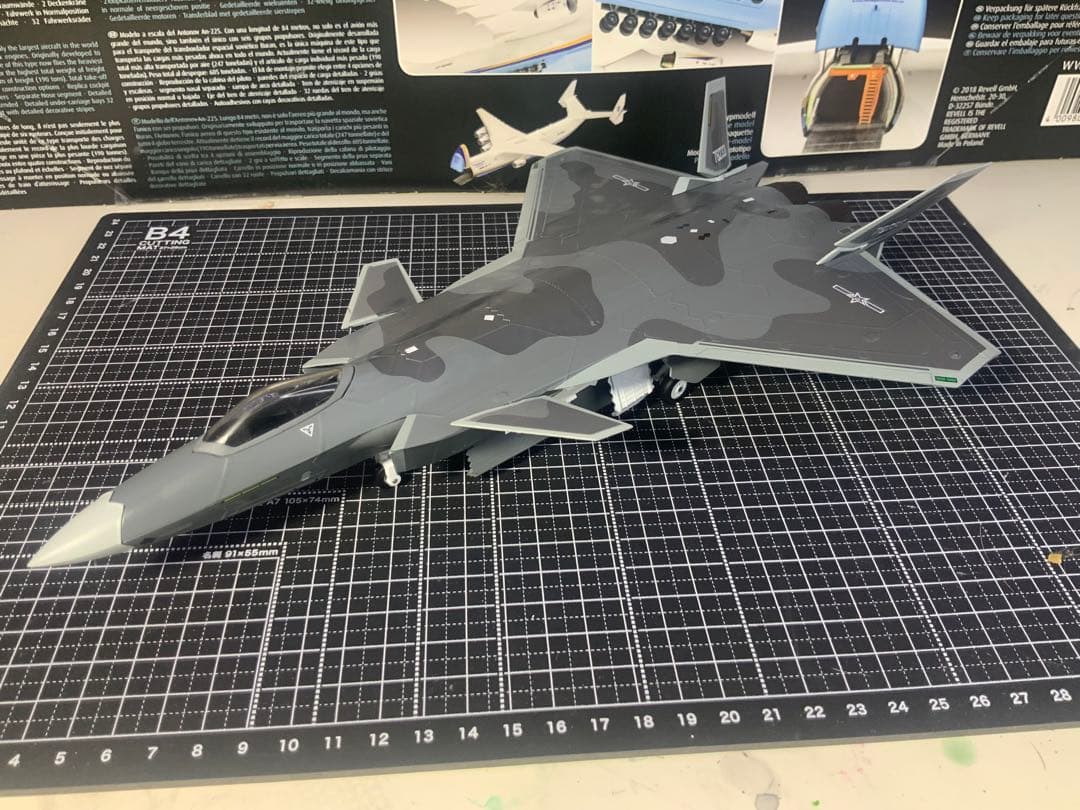 1／72スケール中国軍J20ステルス戦闘機